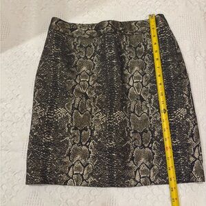 Worthington Elegant Snake Print Skirt Women Size 4